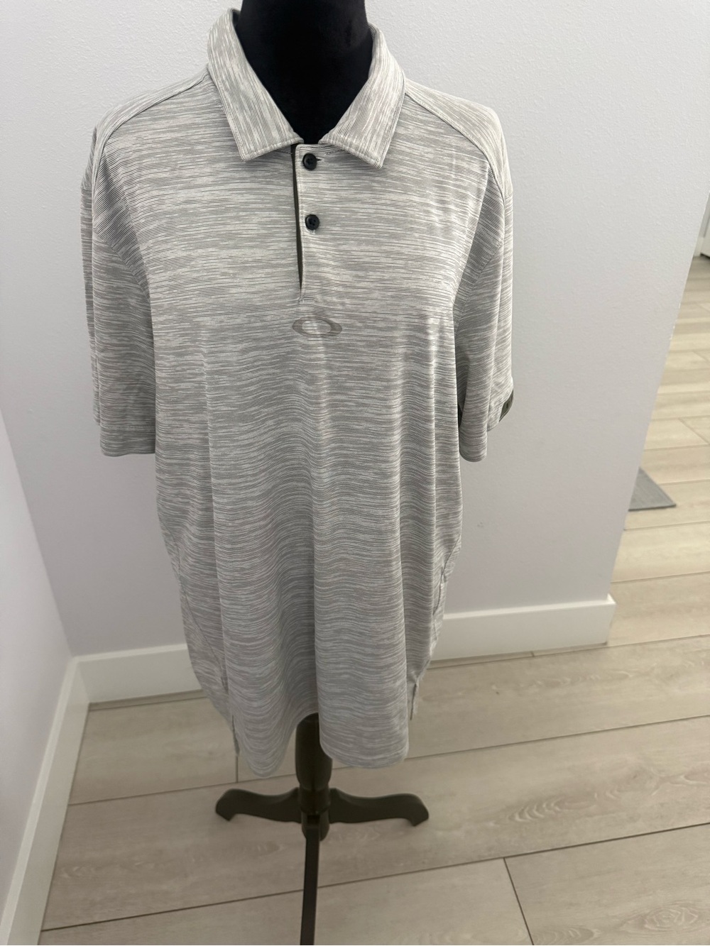Oakley Men's Light Heather Gray Striped Polo#B36